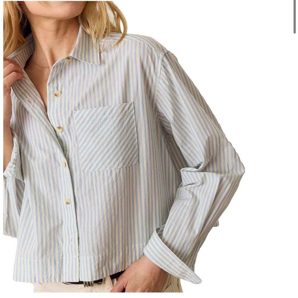 Marine Layer Women's Light Blue and White Striped Button-Up Shirt